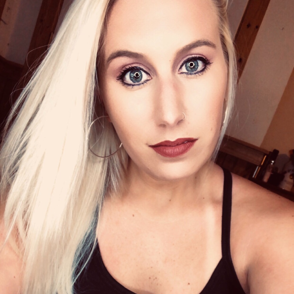 Meet your Posher, Jessica